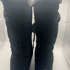 Columbia brand new boots